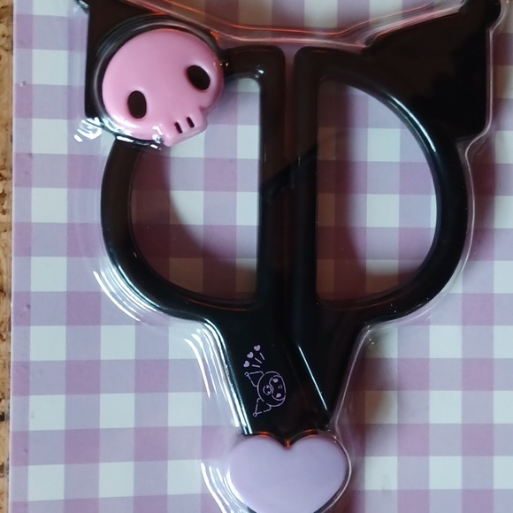Hello Kitty Kuromi Scissors, NWT in original packaging - Picture 4 of 4